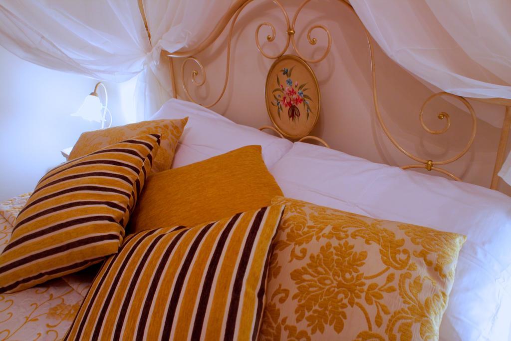 Il Castello Del Re Bed & Breakfast Bitonto Bagian luar foto
